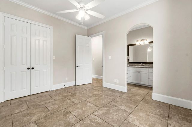 10810 Post Oak Drive, Conroe, TX 77385