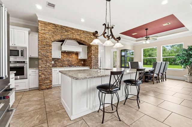10810 Post Oak Drive, Conroe, TX 77385