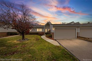 35282 Meadow Lane, Farmington Hills, MI 48335