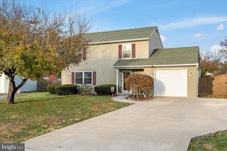207 KILLDEER RD, Stephens City, VA 22655