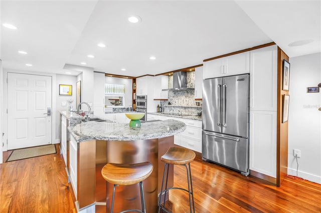 700 BEACH DRIVE NE 708, St Petersburg, FL 33701