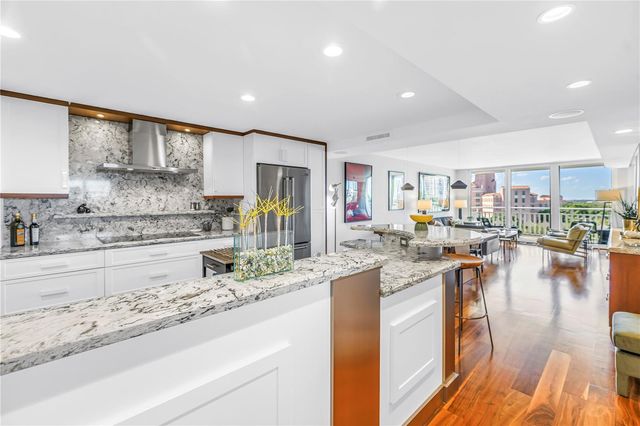 700 BEACH DRIVE NE 708, St Petersburg, FL 33701