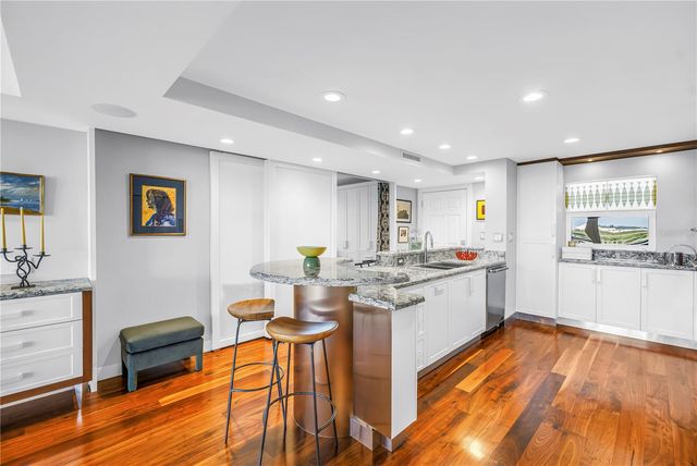 700 BEACH DRIVE NE 708, St Petersburg, FL 33701