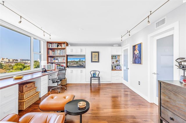 700 BEACH DRIVE NE 708, St Petersburg, FL 33701