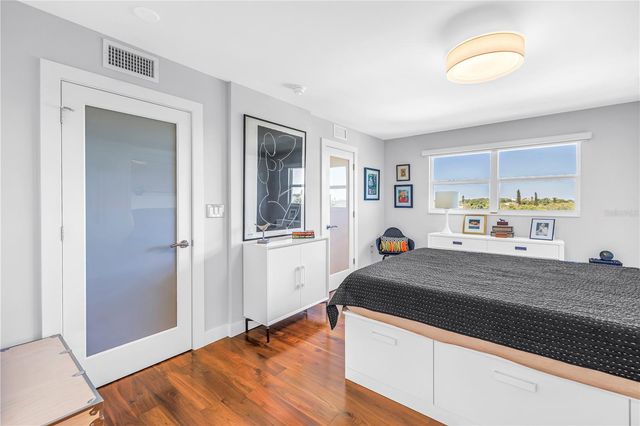 700 BEACH DRIVE NE 708, St Petersburg, FL 33701