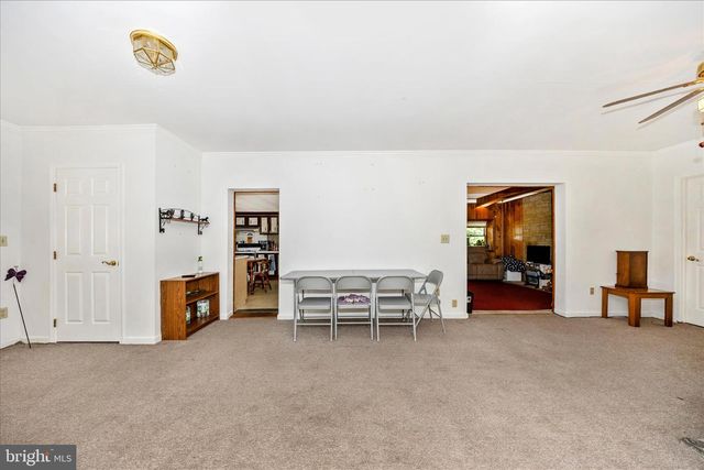 9607 CRYSTAL FALLS DR, Hagerstown, MD 21740