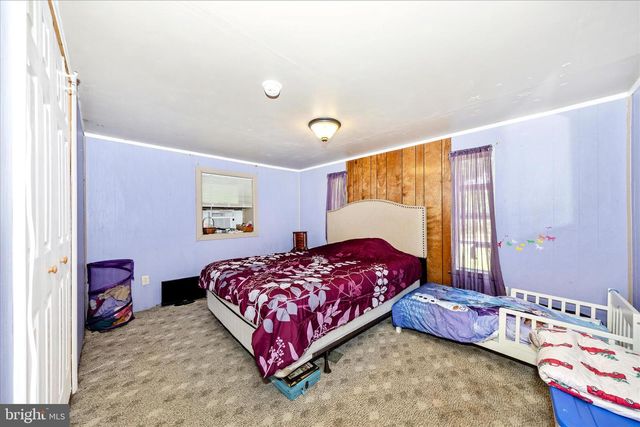 9607 CRYSTAL FALLS DR, Hagerstown, MD 21740