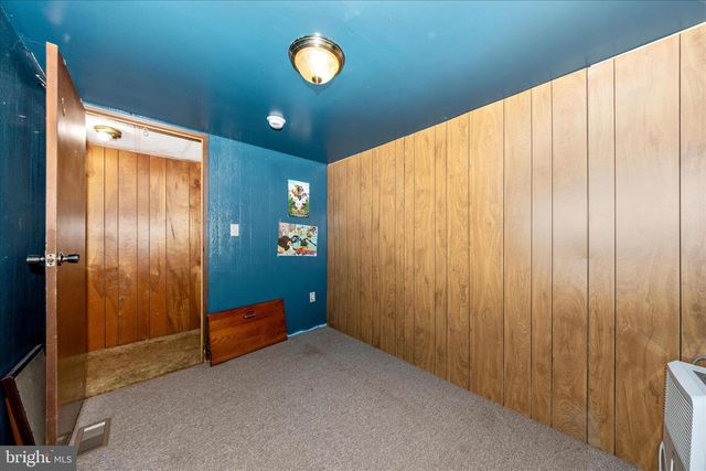 9607 CRYSTAL FALLS DR, Hagerstown, MD 21740