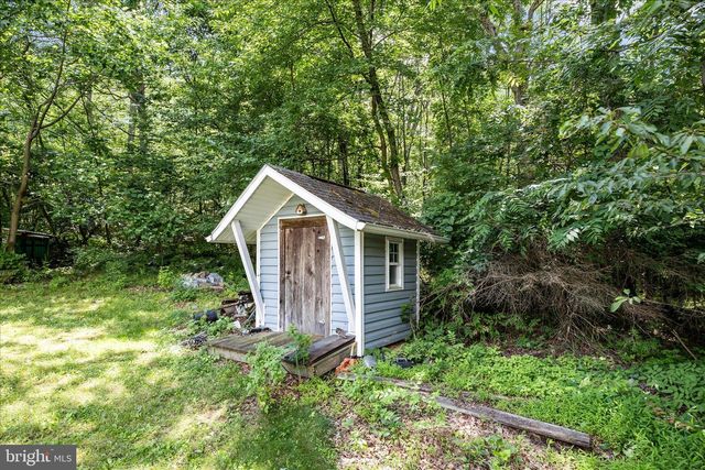 9607 CRYSTAL FALLS DR, Hagerstown, MD 21740