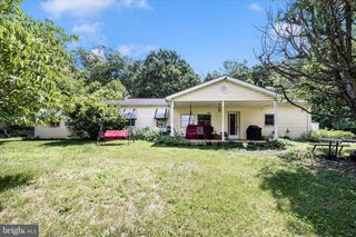 9607 CRYSTAL FALLS DR, Hagerstown, MD 21740