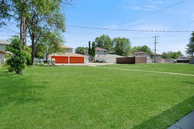 5730 N 91st STREET, Milwaukee, WI 53225