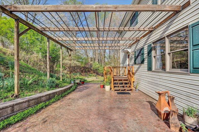 1085 Carters Island RD, Goodview, VA 24095
