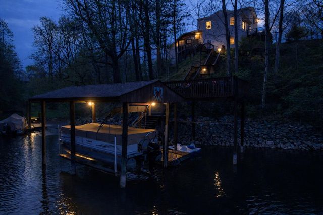 1085 Carters Island RD, Goodview, VA 24095