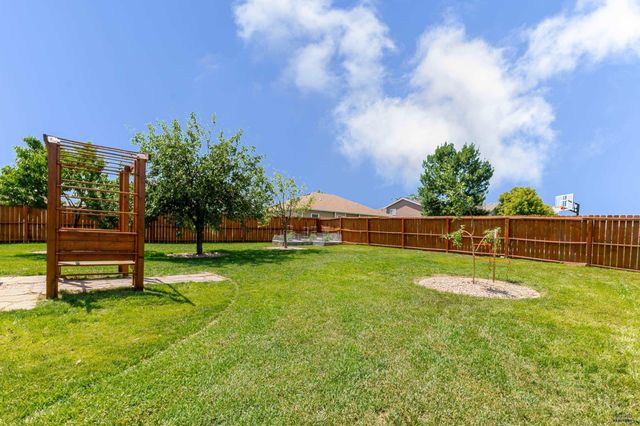 2423 SMITH AVE, Rapid City, SD 57701