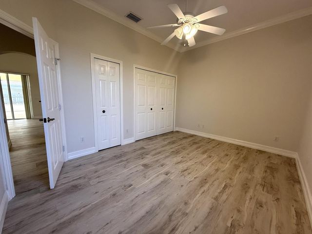 1006 SW Majorca Avenue, Port St. Lucie, FL 34953