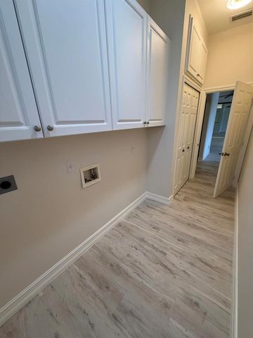 1006 SW Majorca Avenue, Port St. Lucie, FL 34953