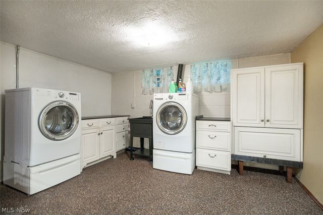 18810 Dellwood Drive, Walton Hills, OH 44146