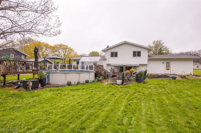 18810 Dellwood Drive, Walton Hills, OH 44146