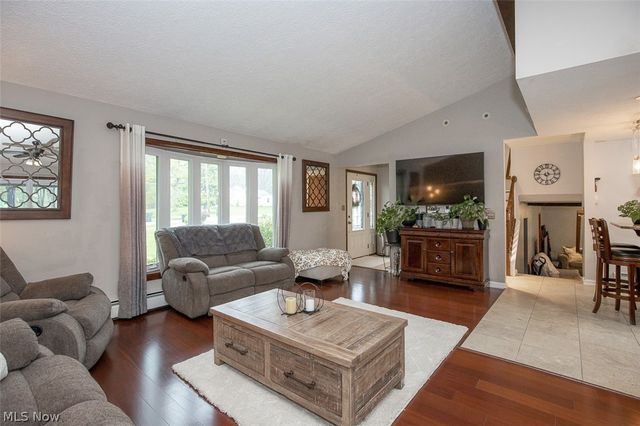 18810 Dellwood Drive, Walton Hills, OH 44146