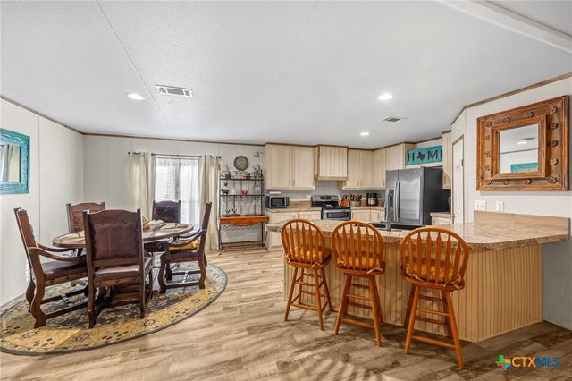 300 Private Road 3221, Kempner, TX 76539