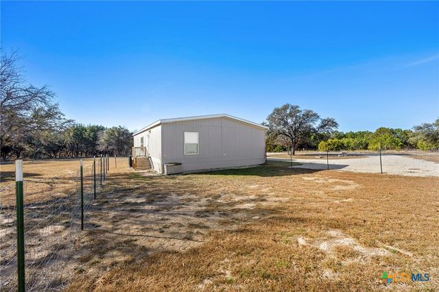 300 Private Road 3221, Kempner, TX 76539