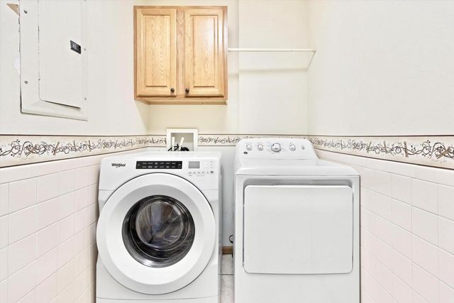 630 Riverview Court, Jefferson, WI 53549