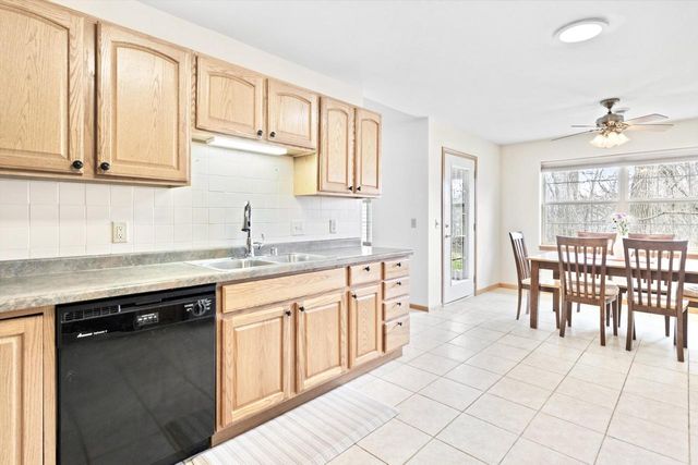 630 Riverview Court, Jefferson, WI 53549