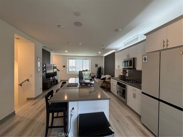 2135 Emerald Grotto, Upland, CA 91786