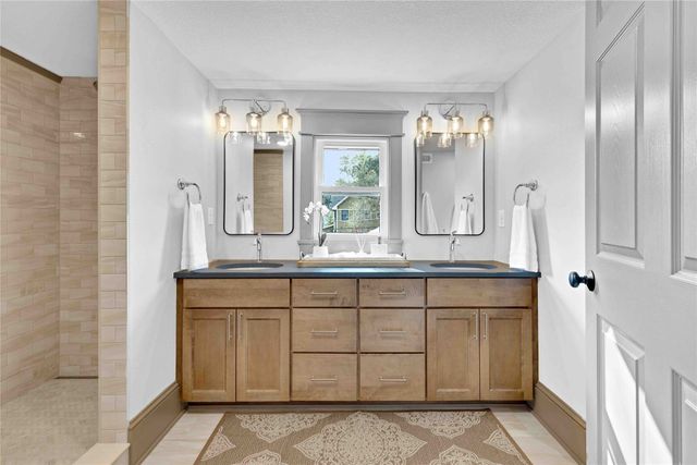 1132 26th Street, Des Moines, IA 50311