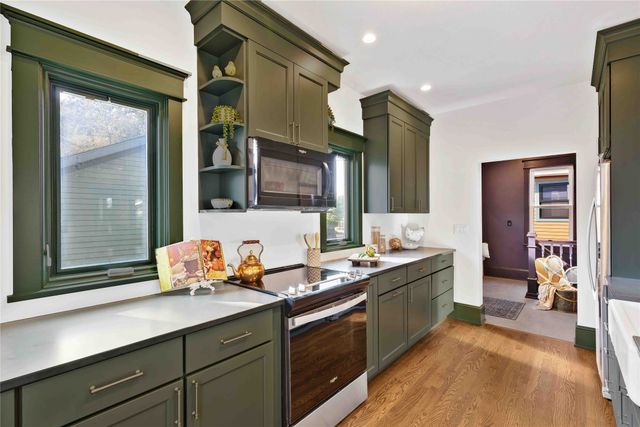 1132 26th Street, Des Moines, IA 50311