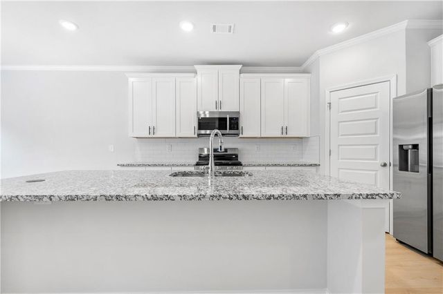 3847 Lockaby Way, Lawrenceville, GA 30044