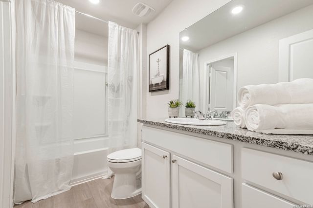 10410 McClintock Dr, Converse, TX 78109