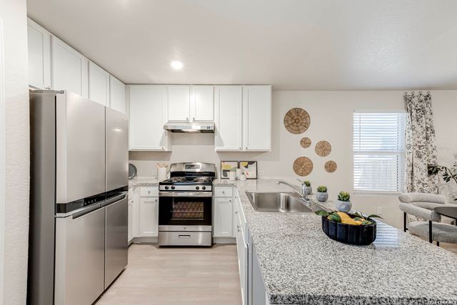 10410 McClintock Dr, Converse, TX 78109