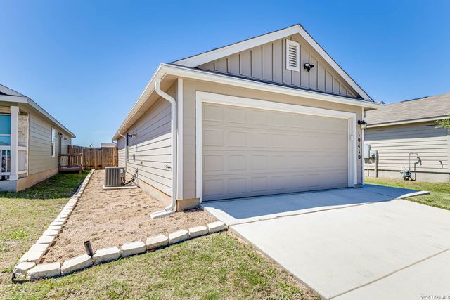 10410 McClintock Dr, Converse, TX 78109