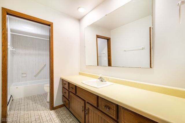 36461 N US Highway 45, Lake Villa, IL 60046