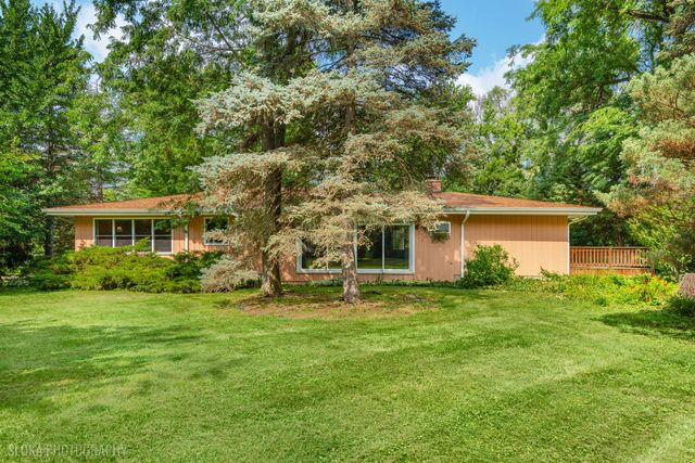 36461 N US Highway 45, Lake Villa, IL 60046