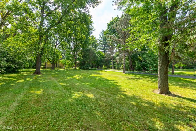 36461 N US Highway 45, Lake Villa, IL 60046
