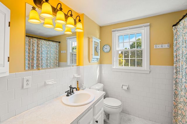 30 Tadmuck Road, Westford, MA 01886