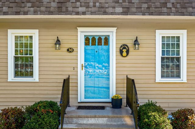 30 Tadmuck Road, Westford, MA 01886