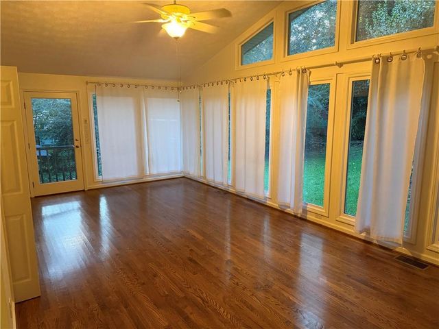 2022 Woodbine Terrace, Atlanta, GA 30329