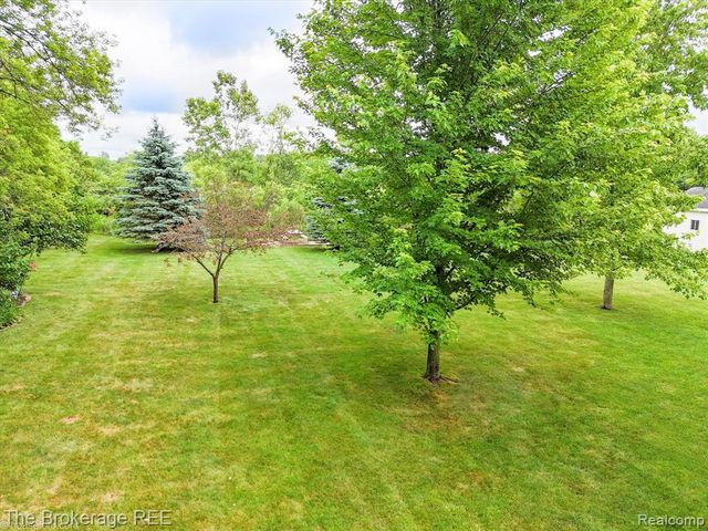 4432 N Belsay Road, Flint, MI 48506