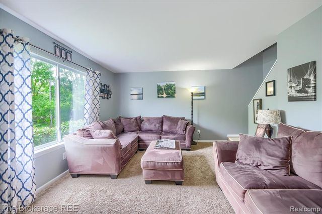 4432 N Belsay Road, Flint, MI 48506