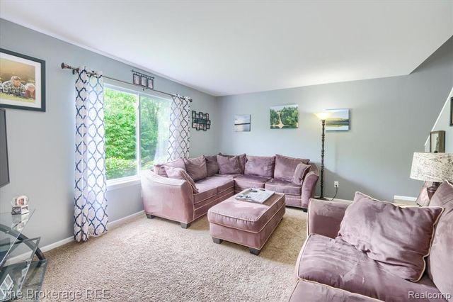 4432 N Belsay Road, Flint, MI 48506