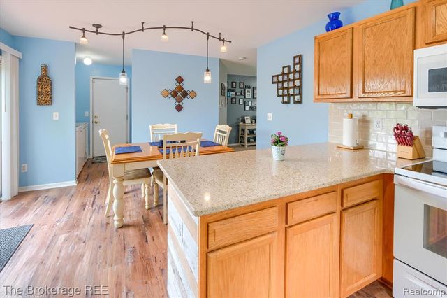 4432 N Belsay Road, Flint, MI 48506