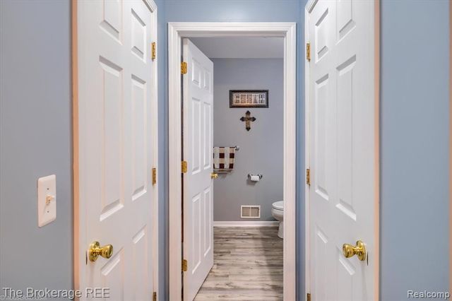 4432 N Belsay Road, Flint, MI 48506
