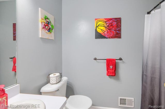 4432 N Belsay Road, Flint, MI 48506