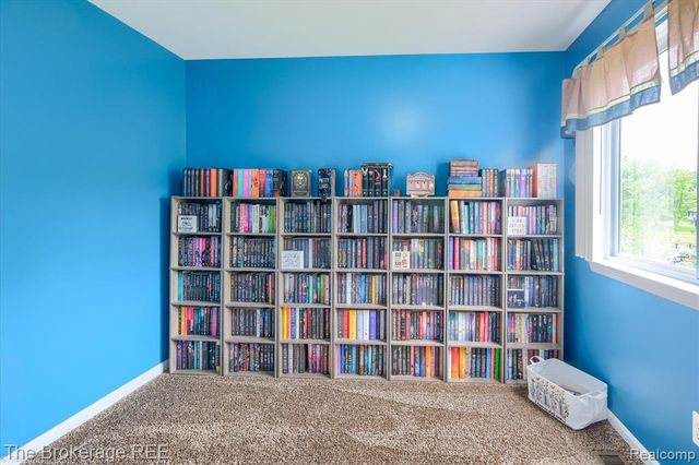 4432 N Belsay Road, Flint, MI 48506