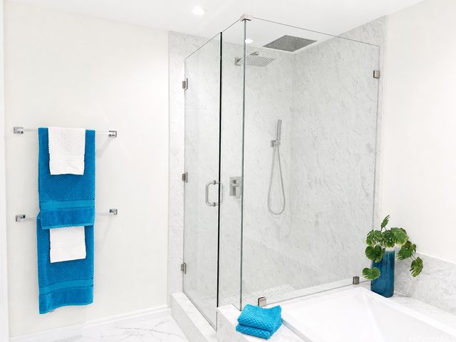 1 Keahole Place 2511, Honolulu, HI 96825