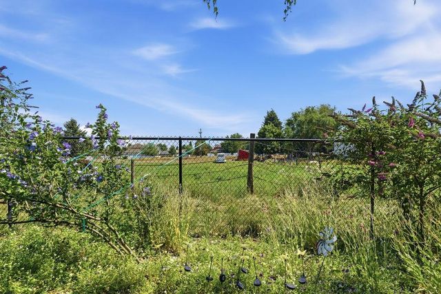 8808 N Maple St, Spokane, WA 99208