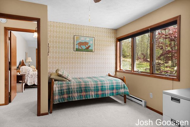 5742 Timber Canyon Bend Ne, Cannon Twp, MI 49306